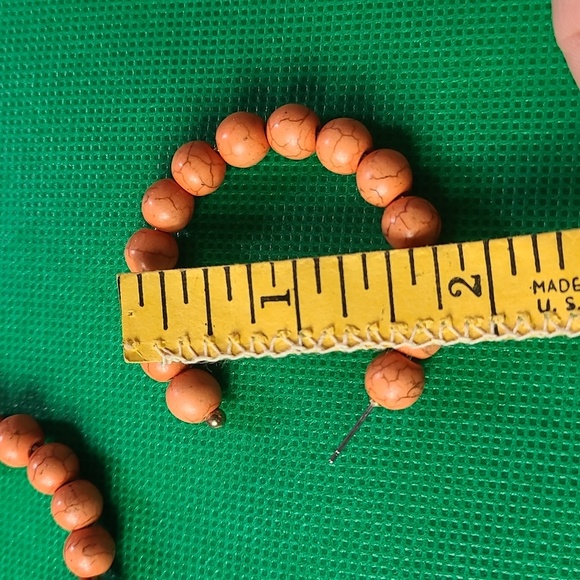 Elegant Coral color beaded Hoop Earrings - Picture 9 of 10